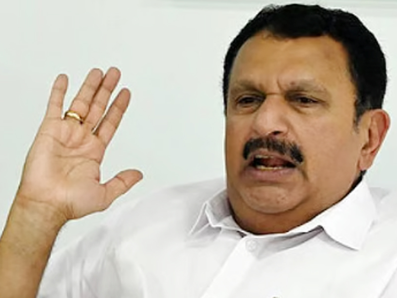 ഉദിച്ചുയരേണ്ട താരങ്ങള്‍ ഉദിച്ചുയരുക തന്നെ ചെയ്യും, അല്ലാത്തവ അസ്തമിക്കും, രാഹുല്‍ മാങ്കൂട്ടത്തിലിനെതിരേ നിലപാട് കടുപ്പിച്ച് കെ മുരളീധരന്‍