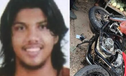 വൈക്കത്ത് മിനി ലോറിയുടെ ടയറിൽ തട്ടി നിയന്ത്രണംവിട്ട ബൈക്ക് പോസ്റ്റിൽ ഇടിച്ച്  കോളജ് വിദ്യാർഥിക്ക് ദാരുണന്ത്യം