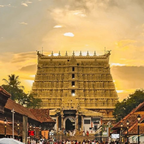 6 വർഷത്തിലൊരിക്കൽ നടക്കുന്ന മുറജപം : ഇത്തവണ തിരുവനന്തപുരത്തെത്തുക റാണ ദ​ഗ്​​ഗുപതി : പത്മനാഭസ്വാമി ക്ഷേത്രത്തിൽ 56 ദിവസം നീണ്ടുനില്‍ക്കുന്ന മുറജപം 20 മുതൽ