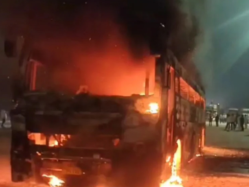 ഉംറ തീര്‍ത്ഥാടകര്‍ സഞ്ചരിച്ച ബസ് അപകടത്തില്‍പ്പെട്ടു, 42 ഇന്ത്യക്കാര്‍ മരിച്ചതായി വിവരം