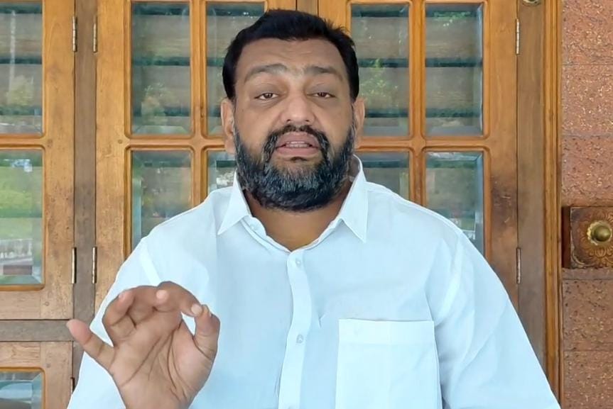 ഗണഗീതം പാടിയ വീഡിയോയുമായി ബിജെപി നേതാവ് എന്‍.ഹരി