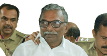 ഹരിവരാസനം പൈതൃകത്തില്‍ അഭിമാനിച്ച പത്മകുമാറിന് വിലങ്ങുവീഴുമ്പോള്‍ ഭയം ഗ്രസിച്ച് പാര്‍ട്ടി നേതാക്കള്‍,പത്മകുമാറിന്റെ മൊഴി ചൂണ്ടയില്‍ ആരൊക്കെ