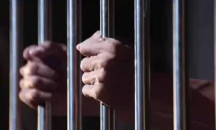 കോടികളുടെ അധൃാപക നിയമന തട്ടിപ്പ് കേസിലെ പ്രതികൾ എങ്ങനെയാണ് നിയമത്തിന്റെ ചുവപ്പ് നാട തുരന്ന് എല്ലായ്പ്പോഴും രക്ഷപെടുന്നത്?