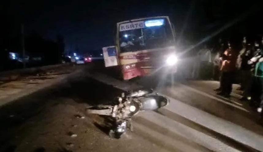 ദേശീയപാതയിൽ സൂപ്പർഫാസ്റ്റ് ബൈക്കിലിടിച്ച് രണ്ട് യുവാക്കൾക്ക് ദാരുണാന്ത്യം