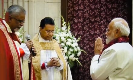 ക്രിസ്മസ് ആഘോഷത്തിൽ പങ്കെടുത്തു പ്രാർത്ഥിച്ചു പ്രധാനമന്ത്രി നരേന്ദ്രമോദി