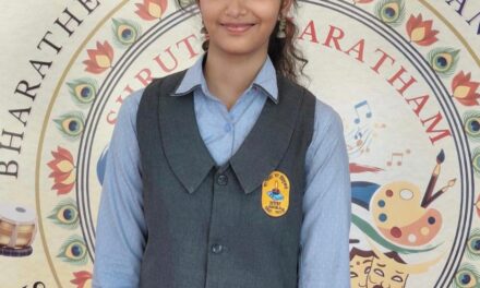 അമൃത ഹരിക്ക് ഭാരതീയ വിദ്യാനികേതൻ ഇംഗ്ലീഷ് തൽസമയ പ്രസംഗമത്സരത്തിൽ ഒന്നാം സ്ഥാനം