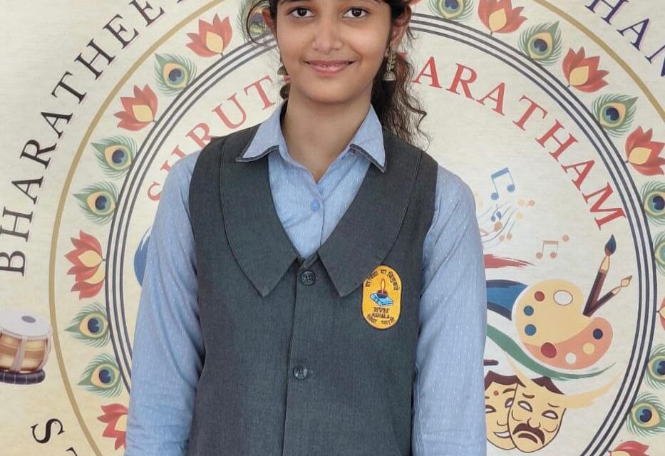 അമൃത ഹരിക്ക് ഭാരതീയ വിദ്യാനികേതൻ ഇംഗ്ലീഷ് തൽസമയ പ്രസംഗമത്സരത്തിൽ ഒന്നാം സ്ഥാനം