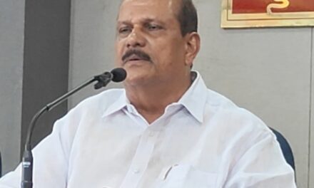 രാഹുൽ നല്ല ചെറുപ്പക്കാരൻ, Sexually perverted ആണ്, കരണക്കുറ്റിക്ക് അടിച്ച് മാനസിക രോഗത്തിന്ചികിത്സിച്ചാൽ മതി : പിസി ജോർജ്