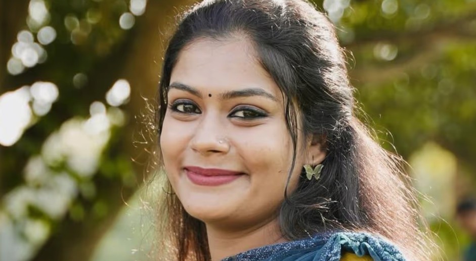 തിരുവനന്തപുരത്ത് എൽഡിഎഫും എൻഡിഎയും ഒപ്പത്തിനൊപ്പം, മുട്ടട ഡിവിഷനിൽ അട്ടിമറി; ഇടത് കോട്ടയിൽ വൈഷ്‌ണ സുരേഷ് വിജയിച്ചു