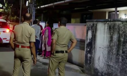 കൊച്ചിയിൽ റിട്ട. അധ്യാപിക മരിച്ച നിലയിൽ : മൃതദേഹത്തിൽ നിറയെ മുറിവുകള്‍