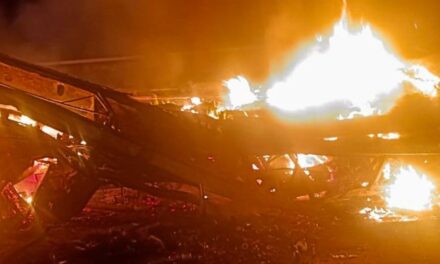 ടാറ്റാ നഗര്‍- എറണാകുളം എക്പ്രസ് ട്രെയിനു തീപിടിച്ചു ഒരാള്‍ വെന്തുമരിച്ചു