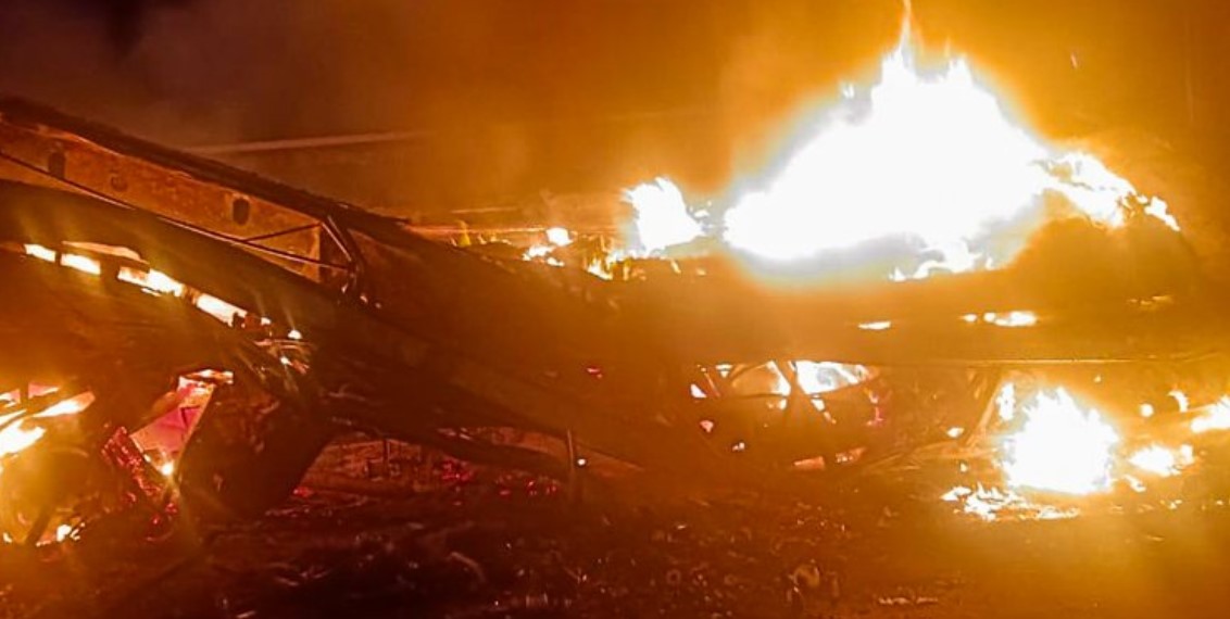 ടാറ്റാ നഗര്‍- എറണാകുളം എക്പ്രസ് ട്രെയിനു തീപിടിച്ചു ഒരാള്‍ വെന്തുമരിച്ചു