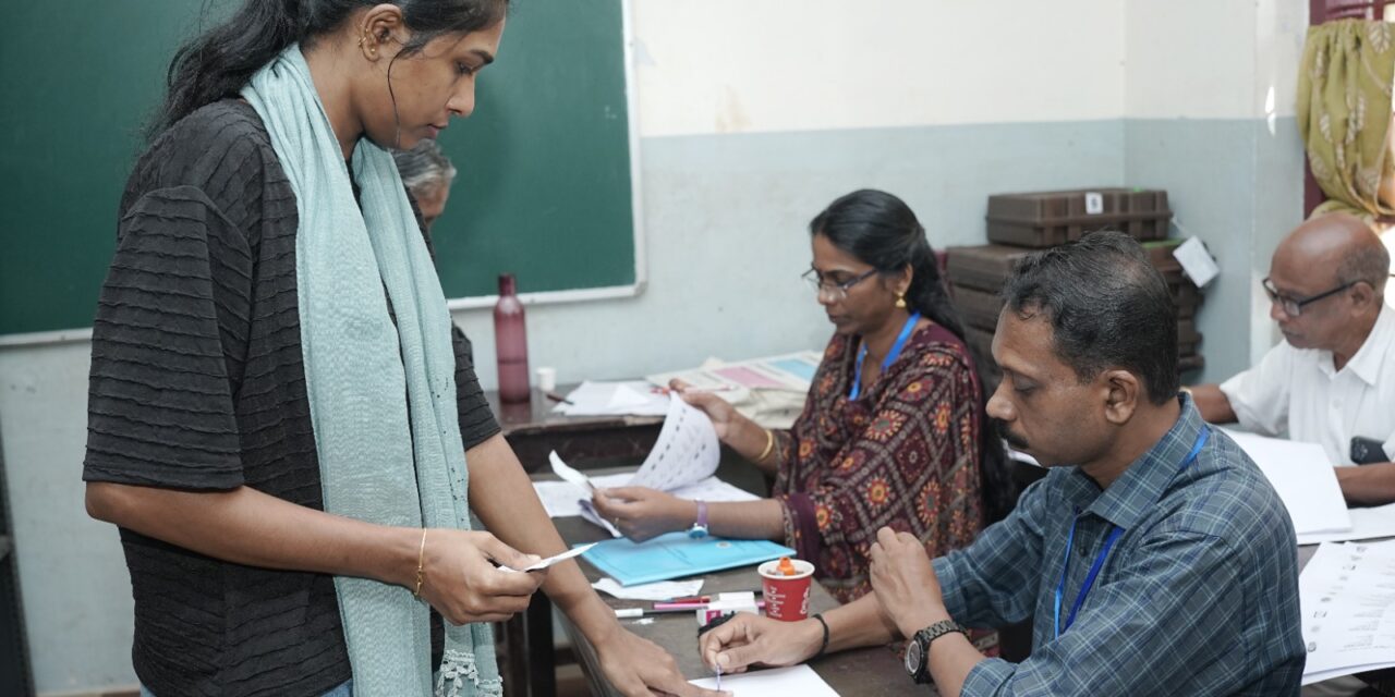 വടക്കന്‍ ജില്ലകള്‍ വിധിയെഴുതി തുടങ്ങി