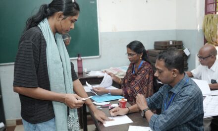 വടക്കന്‍ ജില്ലകള്‍ വിധിയെഴുതി തുടങ്ങി