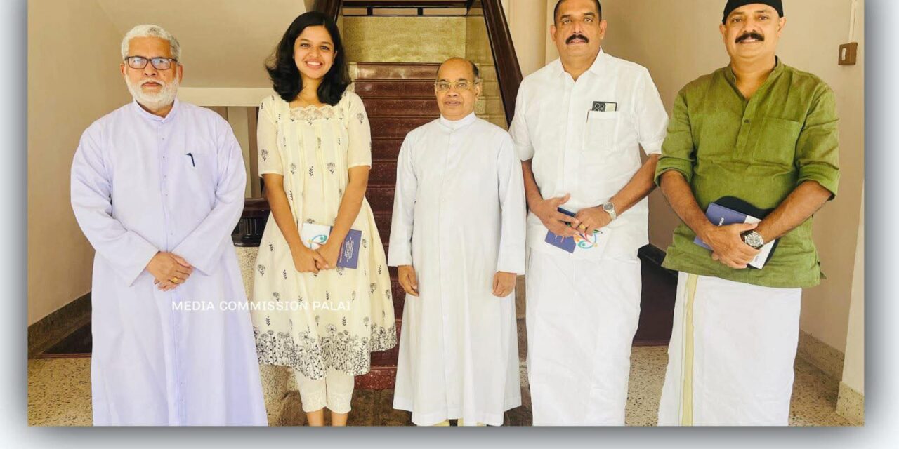 നഗരസഭയിലെ പുളിക്കക്കണ്ടം കുടുംബാംങ്ങള്‍ക്കൊപ്പം പാലാ ബിഷപ്പിനെ സന്ദര്‍ശിച്ച് അനുഗ്രഹം തേടി ദിയ ബിനു