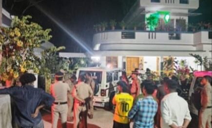 കാഞ്ഞിരപ്പള്ളിയിൽ വീടിനുള്ളിൽ വീട്ടമ്മയെയും യുവാവിനെയും മരിച്ച നിലയിൽ കണ്ടെത്തിയ സംഭവത്തിൽ കൂടുതൽ വിവരങ്ങൾ പുറത്ത്