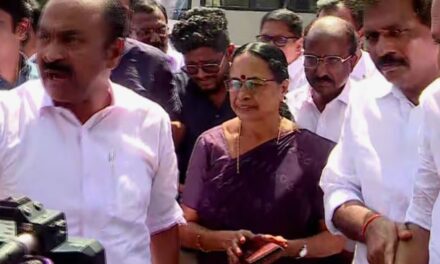 സിപിഎം മുൻ എംഎൽഎ അയിഷാ പോറ്റി കോൺഗ്രസിൽ; സ്വീകരിച്ച് പ്രതിപക്ഷ നേതാവ് : കൊട്ടാരക്കരയിൽ യുഡിഎഫ് സ്ഥാനാർഥി ആയേക്കും