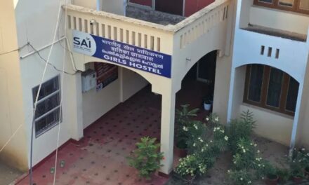 കൊല്ലത്ത് രണ്ട് കായിക വിദ്യാർത്ഥിനികള്‍ തൂങ്ങിമരിച്ച നിലയില്‍