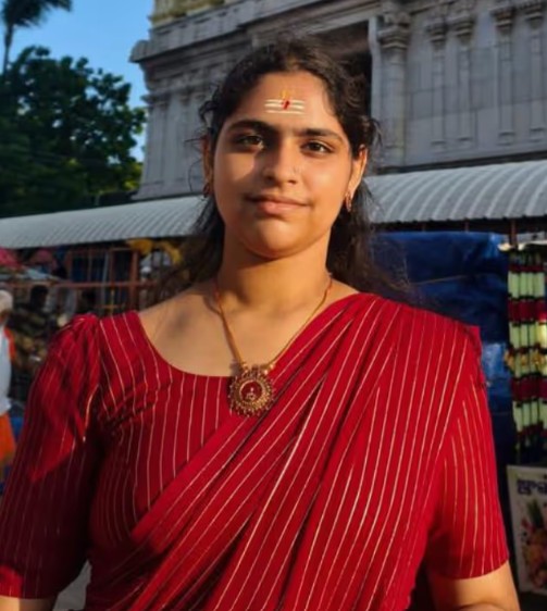 പാലക്കാട് ഹോസ്റ്റലിൽ പ്ലസ് വൺ വിദ്യാർത്ഥിനി തൂങ്ങി മരിച്ചനിലയിൽ; മകളുടെ മരണത്തിന് കാരണം റാഗിങ്ങെന്ന് പിതാവ്