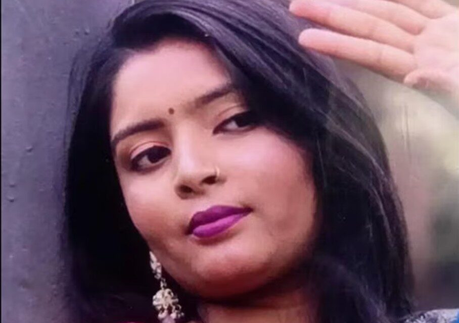 ‘നിന്നെ കാണാൻ കുരങ്ങനെ പോലെയുണ്ട്’; ഭാര്യയെ കളിയാക്കി  ഭർത്താവ്, മനംനൊന്ത് ഭാര്യ ജീവനൊടുക്കി