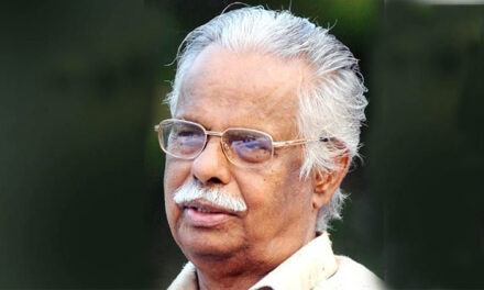 പെരുന്നയിലും കണിച്ചുകുളങ്ങരയിലുമുളള ഗുരുദേവന്മാരെ വിമര്‍ശിച്ച് ടി. പത്മനാഭന്‍