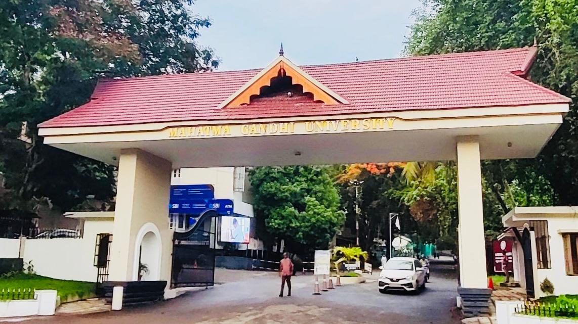 മഹാത്മാഗാന്ധി യൂണിവേഴ്സിറ്റിയിൽ അന്താരാഷ്ട്ര ജോയിന്റ്–ഡ്യുവൽ ഡിഗ്രി പ്രോഗ്രാമുകൾക്ക് തുടക്കം. പ്രമുഖ വിദേശ യൂണിവേഴ്സിറ്റികളുമായി ധാരണാ പത്രം ഒപ്പുവച്ചു