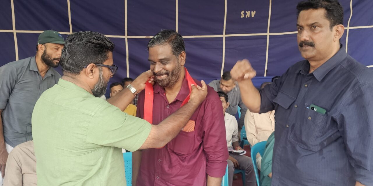 ശമ്പള നിഷേധം, തൊഴിലാളി ദ്രോഹ നടപടികൾ : മാധ്യമം കേന്ദ്ര ഓഫീസിനു മുൻപിൽ 24 മണിക്കൂർ ഉപവാസ സമരം തുടങ്ങി, വീഡിയോ കാണാം