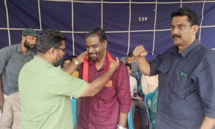 ശമ്പള നിഷേധം, തൊഴിലാളി ദ്രോഹ നടപടികൾ : മാധ്യമം കേന്ദ്ര ഓഫീസിനു മുൻപിൽ 24 മണിക്കൂർ ഉപവാസ സമരം തുടങ്ങി, വീഡിയോ കാണാം