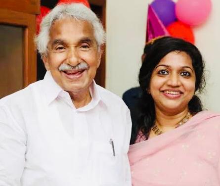 ഉമ്മൻചാണ്ടിയുടെ മകൾ ഡോ. മറിയ ഉമ്മൻ കാഞ്ഞിരപ്പള്ളിയിൽ മത്സരിക്കുമോ ? അങ്കലാപ്പിൽ ജയരാജ്