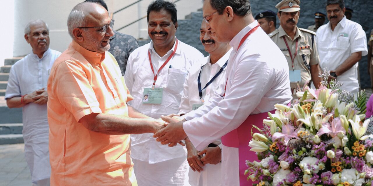 ഉപരാഷ്ട്രപതി ചങ്ങനാശ്ശേരിയിലെത്തി