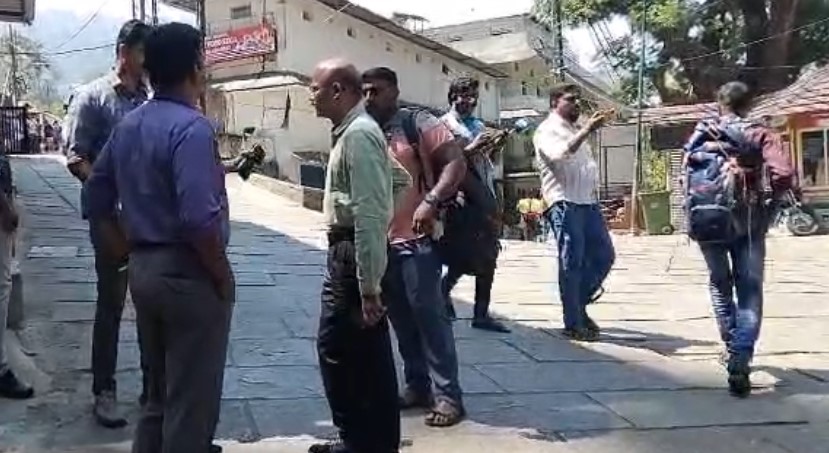 ശബരിമല സ്വര്‍ണക്കൊള്ള: പ്രത്യേക അന്വേഷണ സംഘം സാമ്പിള്‍ ശേഖരണം തുടരുന്നു