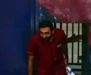 ശബരിമല സ്വര്‍ണക്കൊള്ള കേസിലെ ഒന്നാം പ്രതി ഉണ്ണികൃഷ്ണന്‍ പോറ്റി പുഞ്ചിരിയോടെ ജയിലിനു പുറത്തേക്ക്