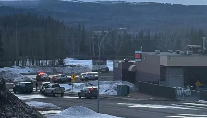 കാനഡയിലെ സ്‌കൂളില്‍ വെടിവെപ്പ്; അക്രമി അടക്കം പത്തുപേര്‍ കൊല്ലപ്പെട്ടു, നിരവധി പേര്‍ക്ക് പരിക്ക്