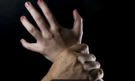 ഭർ‌ത്താവിനോട് പറഞ്ഞിട്ടും രക്ഷയില്ല : ലൈംഗിക പീഡനത്തിന് ഇരയായി സ്കൂൾ പ്രിൻസിപ്പൽ, പ്രതി ഭർതൃപിതാവ്