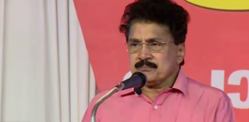 പി.കെ. ശശി കെടിഡിസി ചെയർമാൻ സ്ഥാനം രാജിവച്ചു ; തെരഞ്ഞെടുപ്പ് മുന്നിൽകണ്ടുള്ള നീക്കമെന്ന് സൂചന