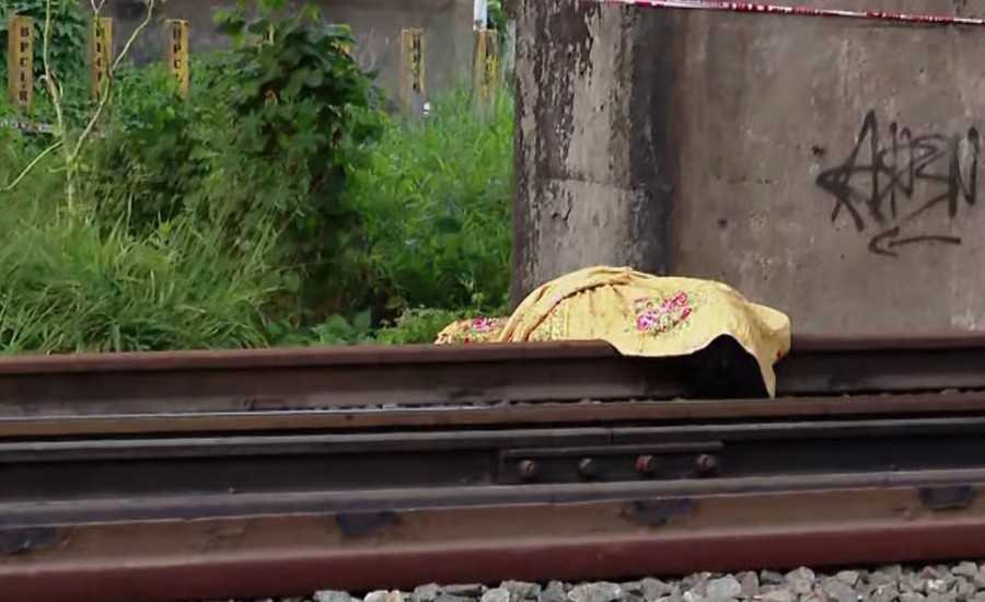 സിസി ടി വി ദൃശ്യങ്ങൾ വഴിത്തിരിവായി, കൊച്ചി വൈറ്റിലയില്‍ യുവതിയെ കൊലപ്പെടുത്തിയ പ്രതി പിടിയില്‍ : ഇരുവരും തമ്മില്‍ മുന്‍പരിചയമുള്ളവര്‍ : കൊല്ലപ്പെട്ടത് കോട്ടയം സ്വദേശിനി