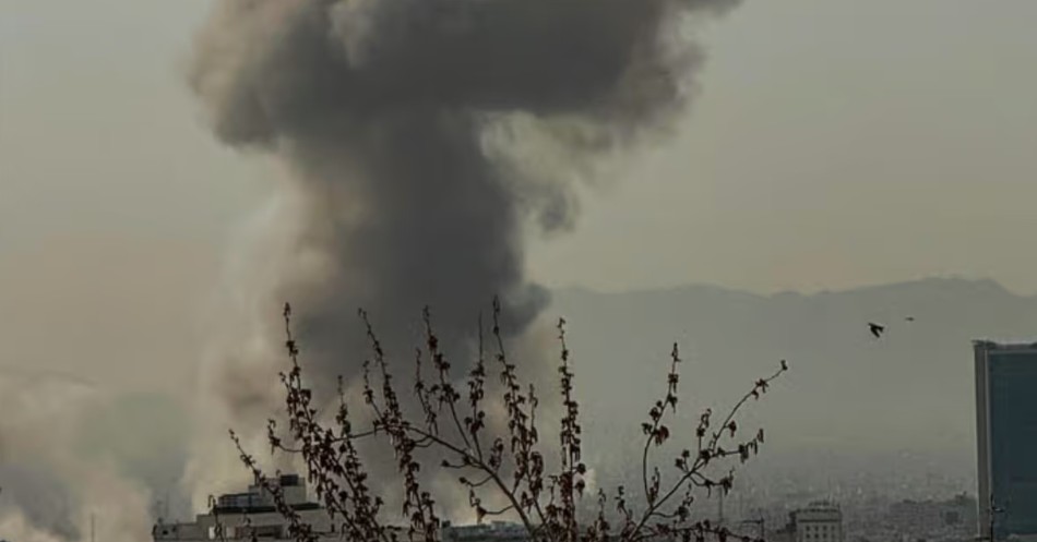 ബഹ്‌റൈൻ, കുവൈത്ത്, അബുദാബി എന്നിവിടങ്ങളിൽ സ്ഫോടനം; അമേരിക്ക-ഇസ്രയേൽ മിസൈൽ പതിച്ചത് സ്കൂളിൽ, 5 പെൺകുട്ടികൾ കൊല്ലപ്പെട്ടു, അബുദാബിയിൽ ഒരു മരണം, ഇറാഖിൽ 2 പേർ കൊല്ലപ്പെട്ടു