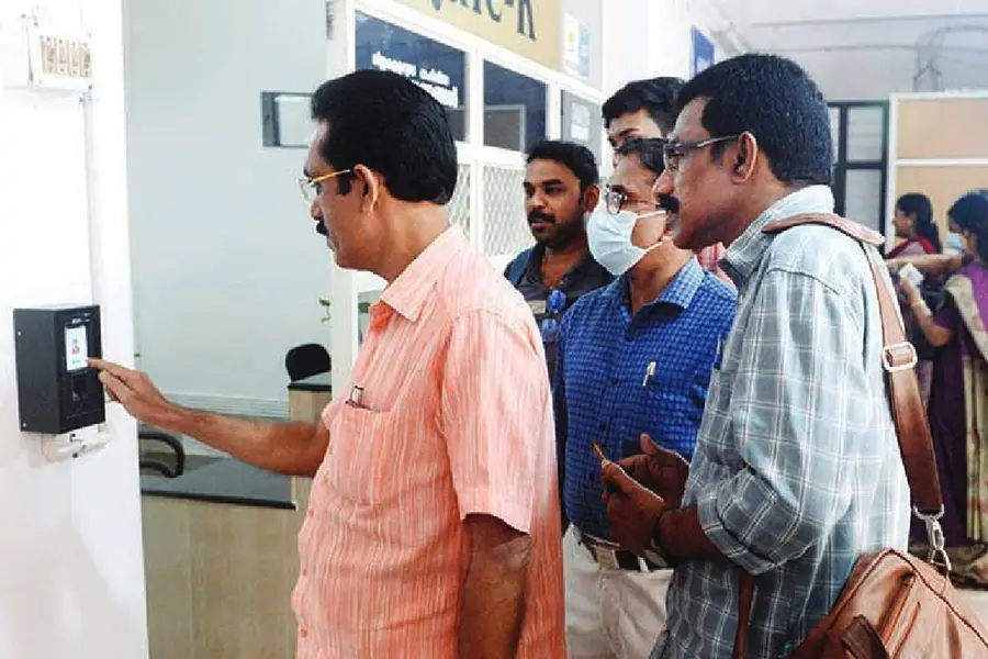 സർക്കാർ ഓഫീസുകൾ അഞ്ചു ദിവസം , നിർദ്ദേശം അംഗീകരിച്ച് സംഘടനകൾ