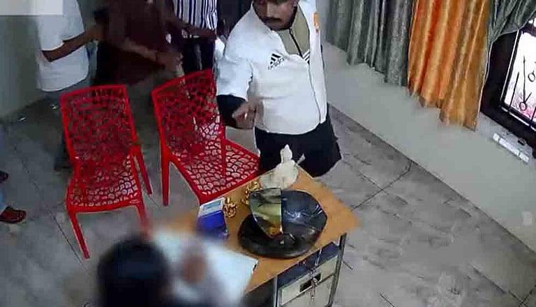 സ്പാ ജീവനക്കാരിയെ കൂട്ടബലാത്സംഗം ചെയ്ത കേസിൽ ഒരാൾ കൂടി അറസ്റ്റിൽ