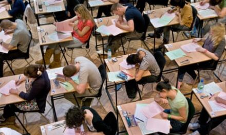 പുറത്ത് കനത്ത ചൂട്; തെരഞ്ഞെടുപ്പ് കോലാഹലങ്ങളുടെ ചൂടും കൂടി; വിദൃാർത്ഥികളെ വറചട്ടിയിലാക്കി ദയവില്ലാതെ യൂണിവേഴ്സിറ്റി പരീക്ഷകൾ . പ്രത്യേക ക്ലാസ് , സെമിനാറുകൾ നടത്തി സിബിഎസ്ഇ സ്കൂൾ  വക അധ്യാപക വിദ്യാർത്ഥി  പീഡനം