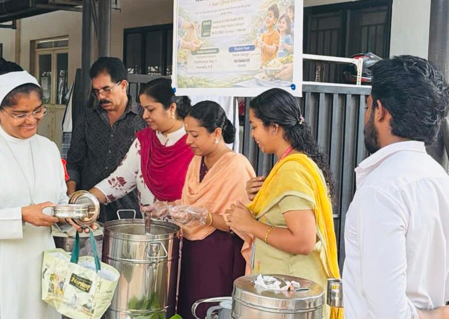 കടൽയാത്രയുമായി ,വനിതാദിനം ആഘോഷിച്ച് വനിത മാധ്യമപ്രവർത്തകർ; നിയമ വിദ്യാർത്ഥികൾ കുട്ടികളുടെ ആശുപത്രിയിൽ ഭക്ഷണം വിളമ്പി