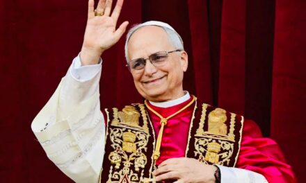 ബൈബിളും യേശുവിനെയും ഉദ്ധരിച്ച് യുദ്ധം ചെയ്യുന്നവരുടെ പ്രാർത്ഥനകൾ ദൈവം കേൾക്കില്ല: ലിയോ മാർപ്പാപ്പ