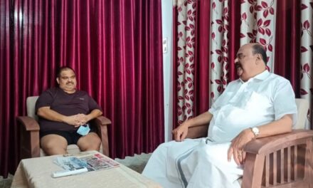 പാലായിൽ മാണിസി കാപ്പൻറെ രാഷ്ട്രീയ കരു നീക്കങ്ങൾ, ചികിത്സയെ തുടർന്ന് വിശ്രമിക്കുന്ന ബിജെപി നേതാവിനെ സന്ദർശിച്ചു