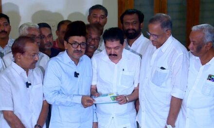 കാരാട്ട് റസാഖ് മുസ്ലിം ലീഗിൽ മടങ്ങിയെത്തി