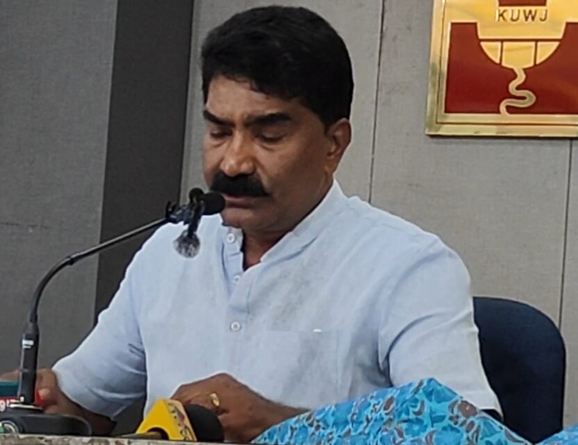 ഏറ്റുമാനൂരിൽ എതിർ സ്ഥാനാർത്ഥികളെ നിശ്ചയിക്കുന്നതും വി എൻ വാസവൻ എന്ന്. ബിജെപി വിട്ട് സ്വതന്ത്രനായി മത്സരിക്കാൻ രാജ്മോഹൻ കൈമൾ