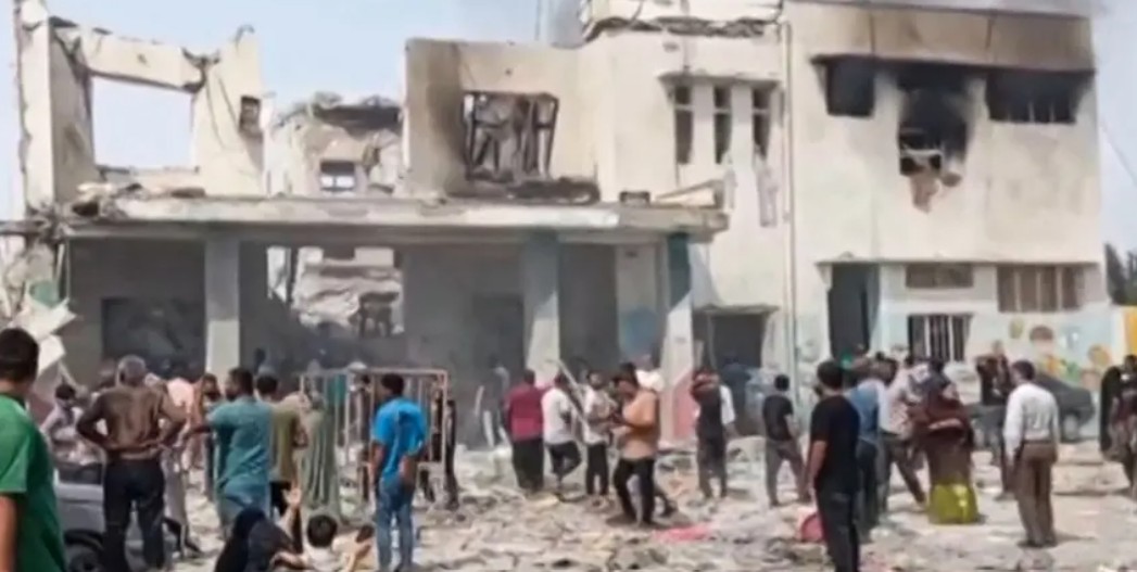 ഇറാനിലെ യുഎസ്-ഇസ്രയേൽ ആക്രമണം;  മരണം 787; ഫുജൈറയിലും ഒമാനിലും ഡ്രോൺ ആക്രമണം