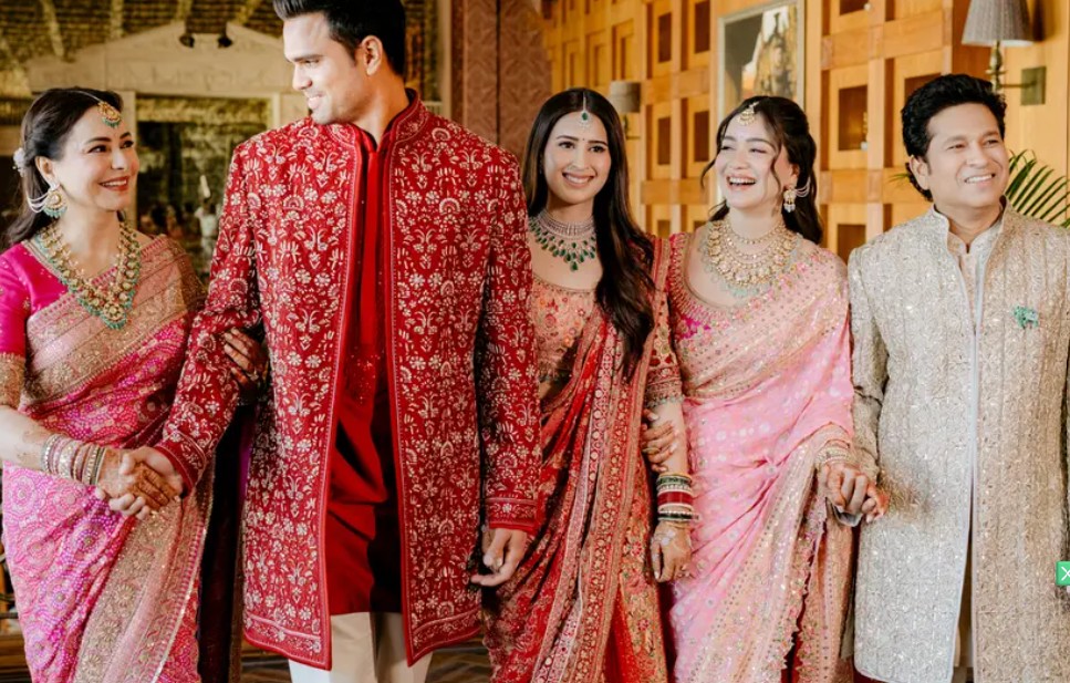 അർജുൻ ടെണ്ടുൽക്കർ വിവാഹിതനായി; വധു സാനിയ ചന്ദോക്