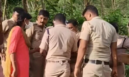 പുനലൂരിൽ റബർ മരത്തിൽ കൈകാലുകൾ ചങ്ങലകൊണ്ട് ബന്ധിച്ചനിലയിൽ മൃതദേഹം കണ്ടെത്തിയ സംഭവത്തിൽ വൻ ട്വിസ്റ്റ്;  മൃതദേഹം പ്രതിയെന്ന് സംശയിച്ച ആളുടേത്