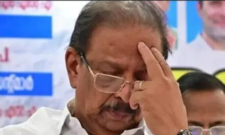 ഹൈക്കമാൻഡ് തീരുമാനത്തോട് കെ സുധാകരൻ എങ്ങനെ പ്രതികരിക്കുമെന്ന് ഉറ്റുനോക്കി രാഷ്ട്രീയ കേരളം : ആശങ്കയുടെ മുൾമുനയിൽ കോൺ​ഗ്രസ്, 12 മണിക്ക് വാർത്താസമ്മേളനം, സ്വതന്ത്രനാകാൻ നീക്കം?