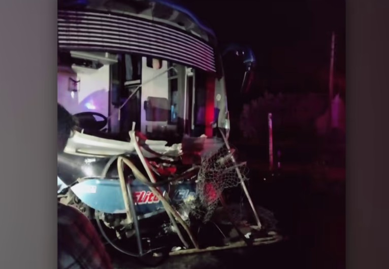 മൈസൂരുവിൽ ബസ് ഡിവൈഡറിലേക്ക് ഇടിച്ചു കയറി ; 4 മലയാളികൾക്ക് ദാരുണാന്ത്യം